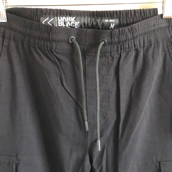 Black men stretch cargo shorts - Picture 2 of 8